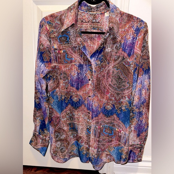 Robert Graham size XS (feels like Small /Medium) never worn. Perfect condition - Picture 1 of 5